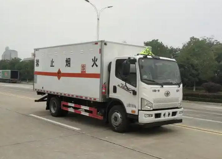 兰坪爆破器材运输车可以上高速吗？