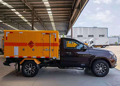 兰坪民用爆破器材运输车如何防静电？