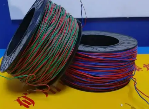 兰坪放炮线的主要材质有哪些？不同材质的适用场景有何区别？